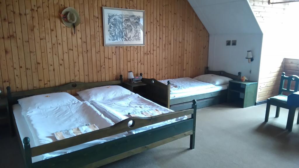 Penzion Encian Mýto pod Ďumbierom Zimmer foto