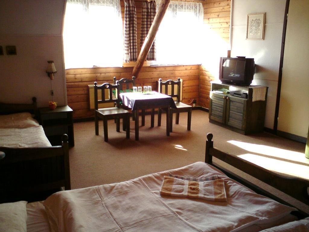 Penzion Encian Mýto pod Ďumbierom Zimmer foto