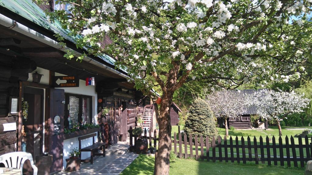 Penzion Encian Mýto pod Ďumbierom Exterior foto